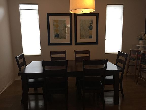 5th image of 402 Vista Dr