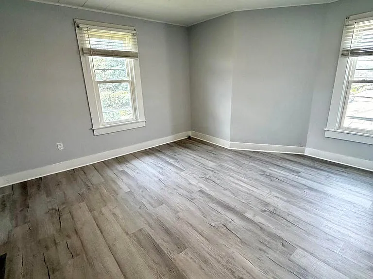 235 Ziegler St #1 — Photo 4