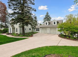 2526 Crosby Rd, Wayzata, MN 55391