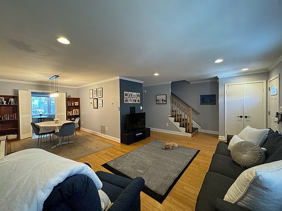 5th image of 7836 Heatherton Ln
