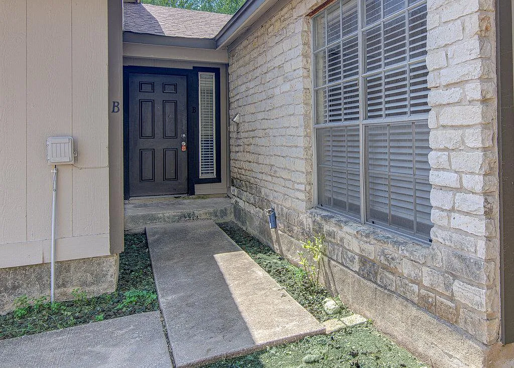 3 bed, 2.0 bath, 1786 sqft, $1,495 — Photo 3