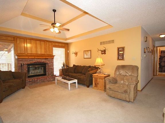 4th image of 4119 NW Briarwood Dr