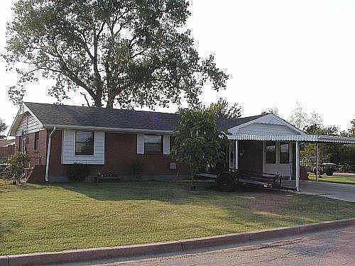 1st image of 119 S Baer Dr