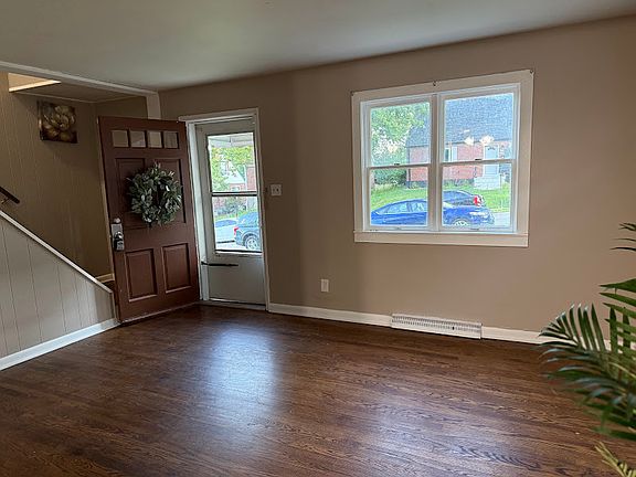 4th image of 4786 Hardwick Dr