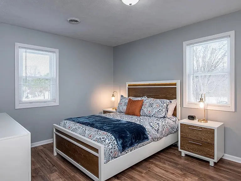 410 E Walnut St #2C — Photo 6