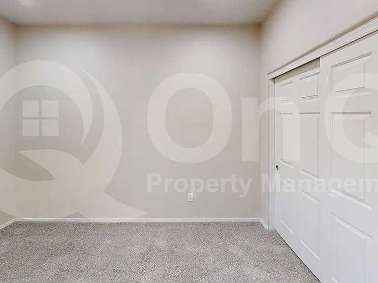 1015 W Spur Dr — Photo 12