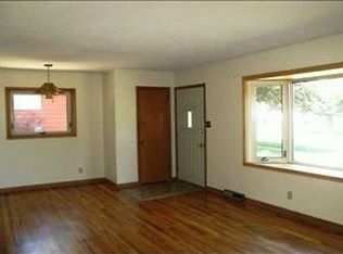 2715 Wedgewood Rd, Des Moines, IA 50317