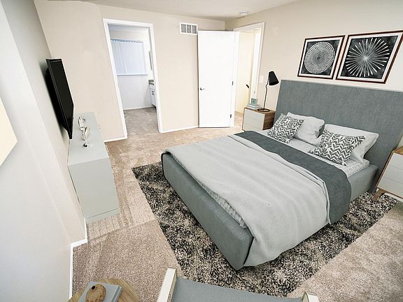 3rd image of 26666 Stanford Dr W