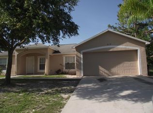 816 Universe St NW, Palm Bay, FL 32907