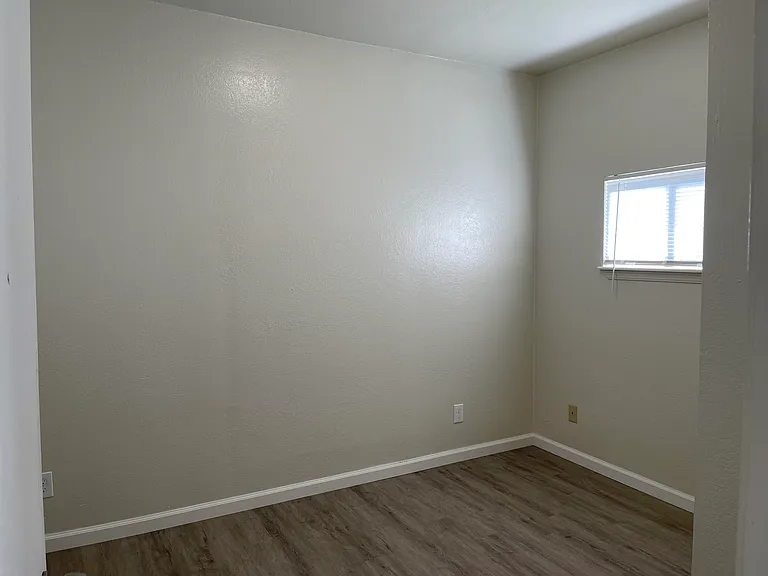 936 Franklin St #2 — Photo 8
