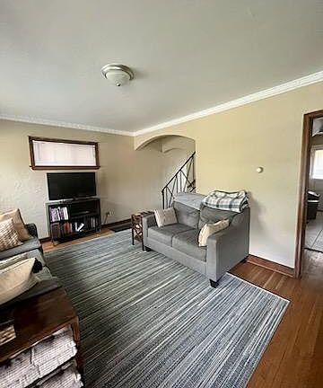 2nd image of 1688 King Ave