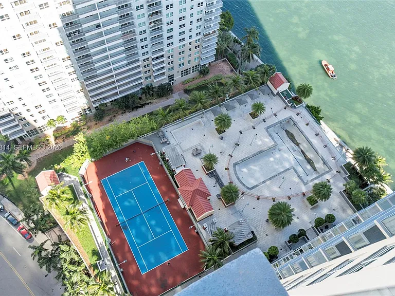 1155 Brickell Bay Dr #Penthouse 102 — Photo 39