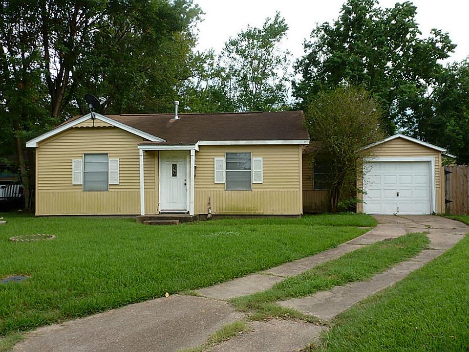 1st image of 2113 5th St