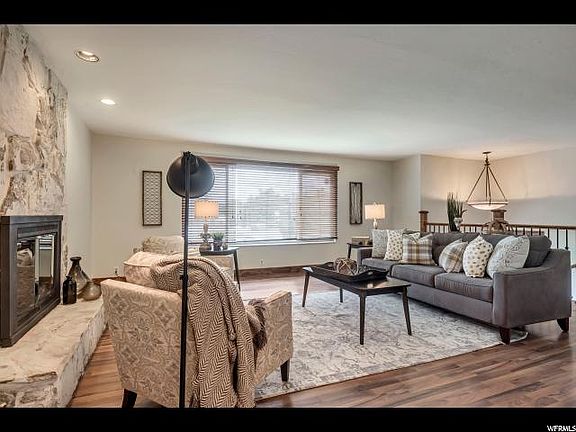 3rd image of 1456 E Ascot Pkwy
