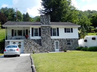 1000 Taylor St, Hinton, WV 25951