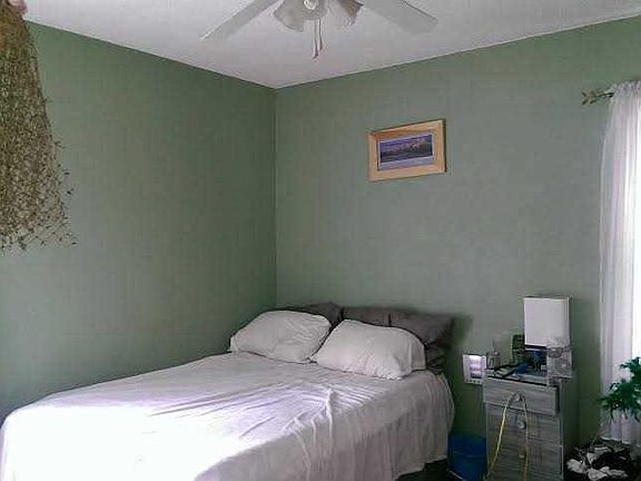 3rd image of 1579 Leblanc St