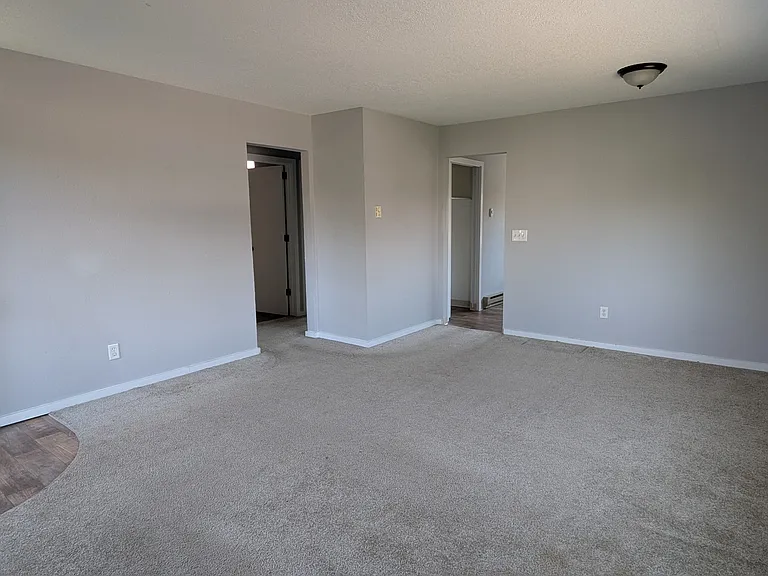 2910 SE Gladstone St #3 — Photo 5