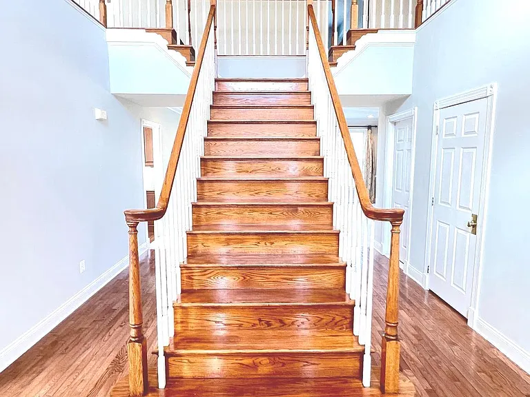 5920 Interlachen Ct — Photo 6