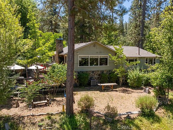 4th image of 45871 Sutton Dr