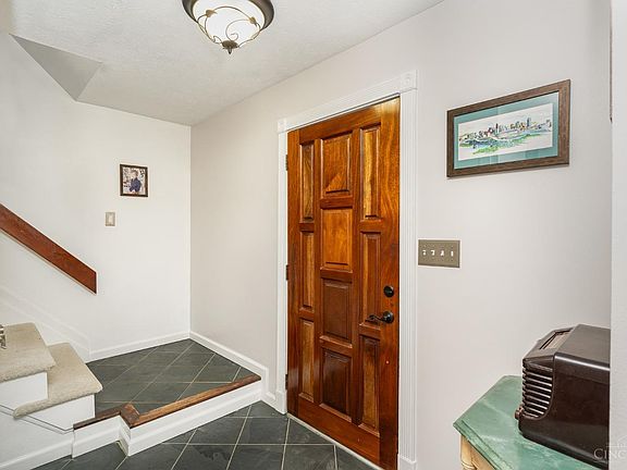 5th image of 4047 Cedarwood Ln