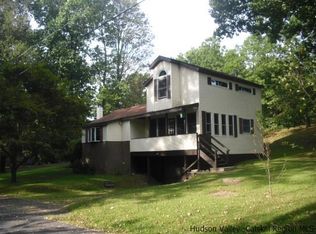 194 North Dr, Saugerties, NY 12477