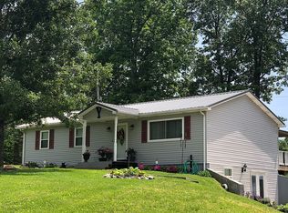 215 Peaceful Valley Rd, Vine Grove, KY 40175