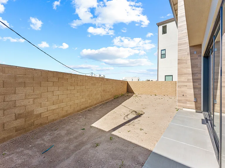 209 Stage — Photo 47