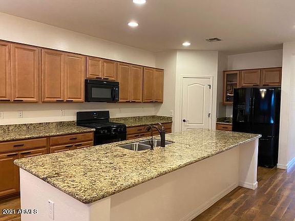 4th image of 40846 W Rio Grande Dr