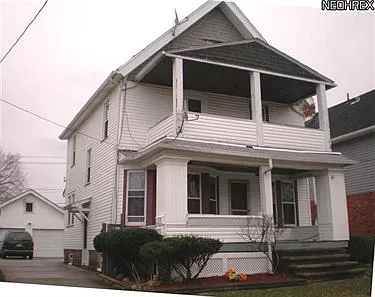 3447 W 98th St photo 1