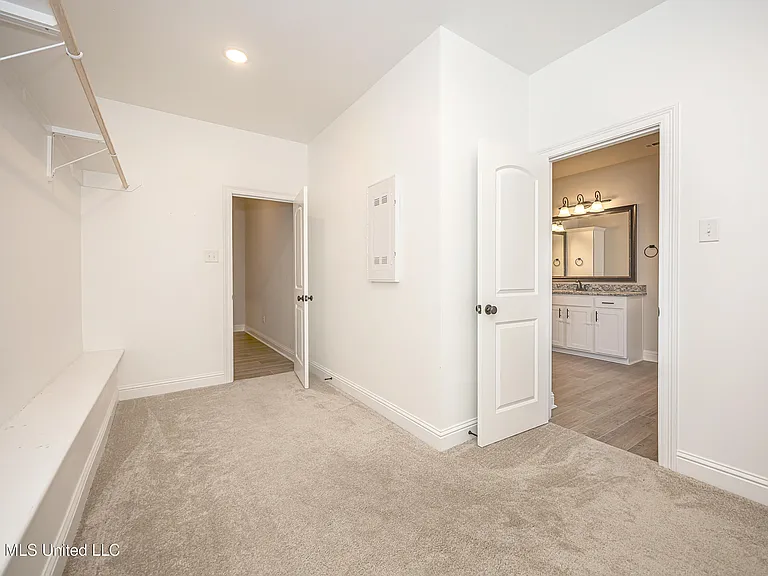 6995 Osprey Dr — Photo 36