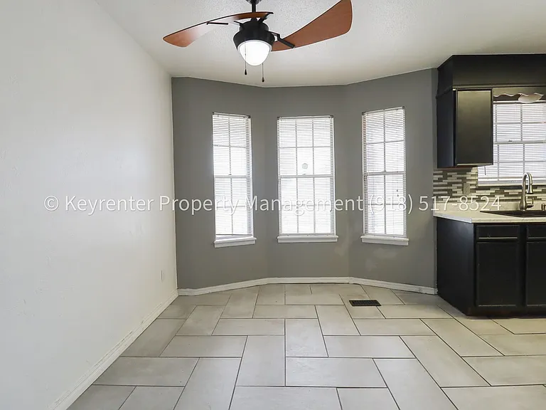 12804 E 13th St — Photo 12