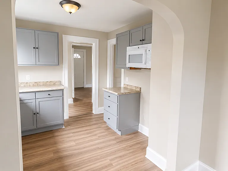 80 Hazelwood Ave — Photo 3
