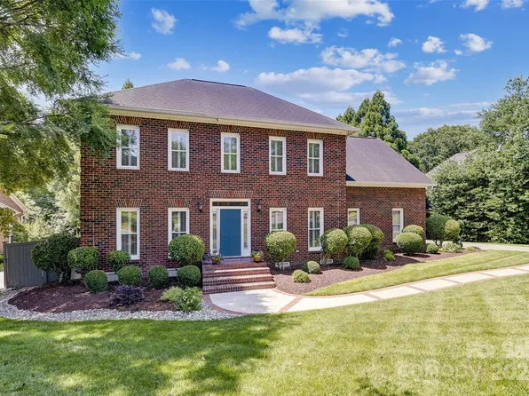 10528 Hadleigh Pl, Charlotte, NC 28210