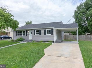 15 Granville Ln, Newark, DE 19713