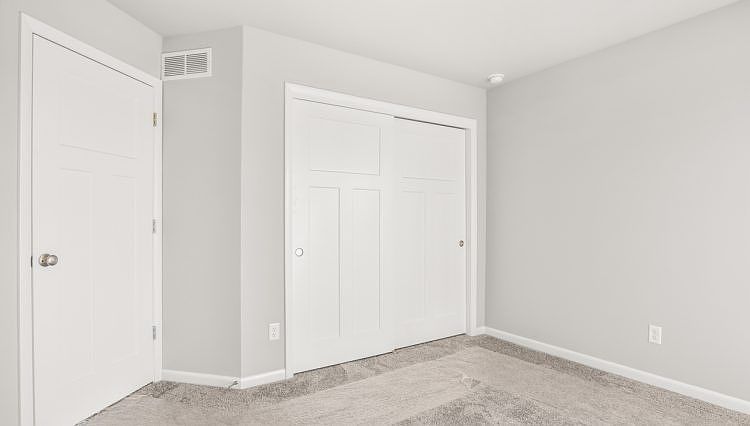 1st image of 655 Hillcrest Dr