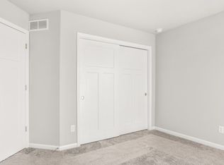 655 Hillcrest Dr, Waunakee, WI 53597
