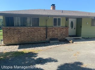 17450 Blodgett Rd #A, Mount Vernon, WA 98274