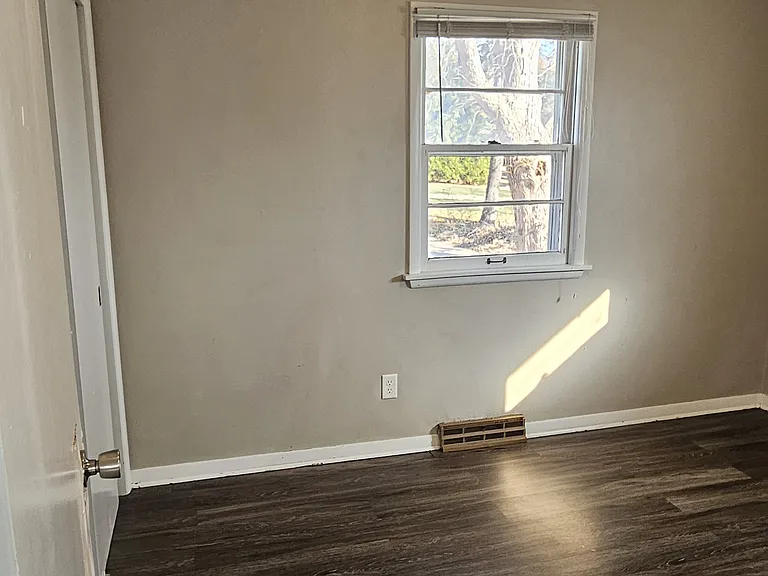 2132 Waterloo Rd #1 — Photo 18
