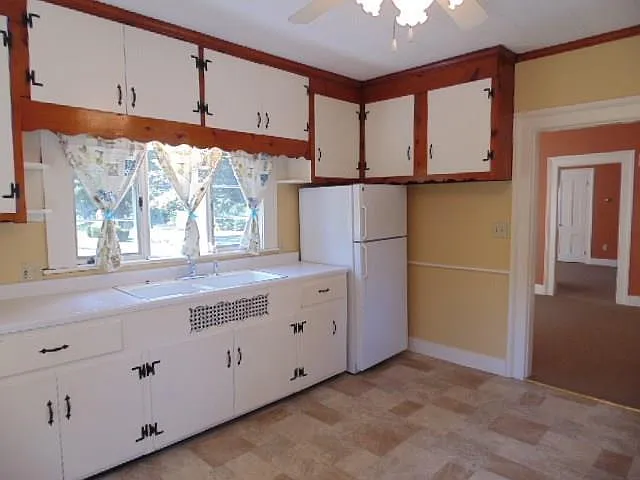 92 Pearl St — Photo 13