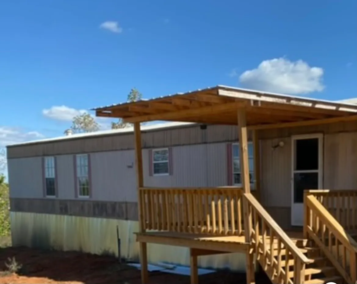 3 bed, 1368 sqft, $825 — Photo 1