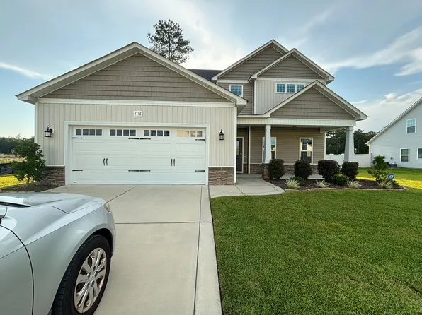 4716 Scenic Pines Dr, Hope Mills, NC 28348