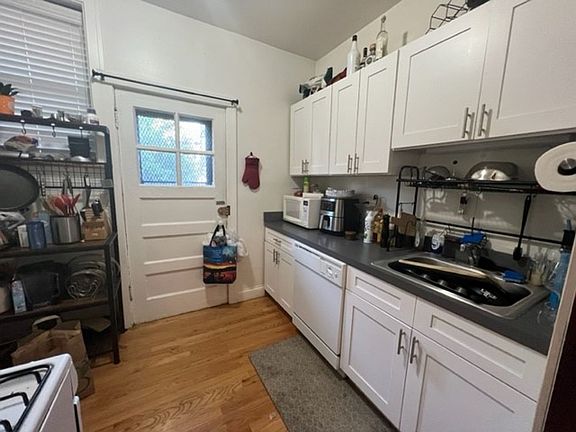 3rd image of 4207 N Ashland Ave APT 1