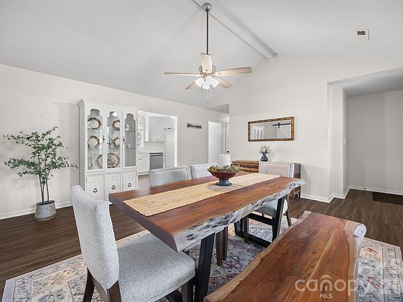 5th image of 1208 Courtney Cove Ct