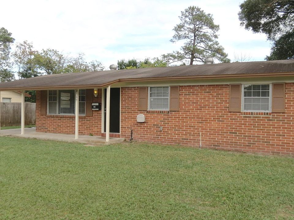 1st image of 2569 W Kershaw Dr