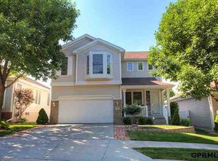 17165 Hickory Plz, Omaha, NE 68130