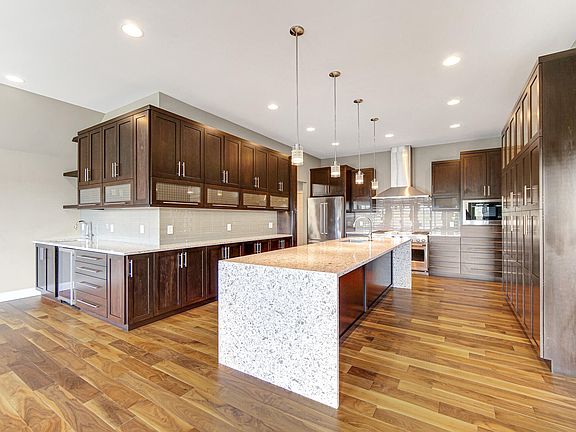 3rd image of 9710 Genevieve Dr