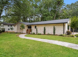 510 Waterview Ln, Stone Mountain, GA 30088