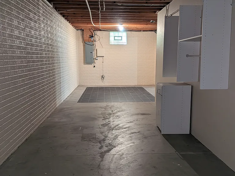 Full Basement Opposite side
