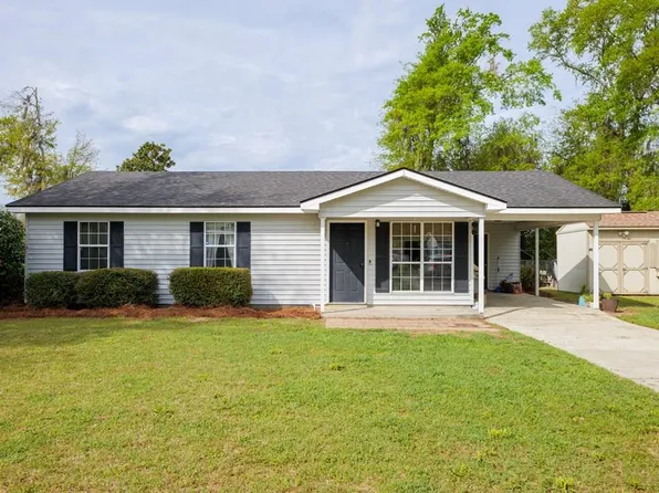86 W Howell Dr, Lakeland, GA 31635