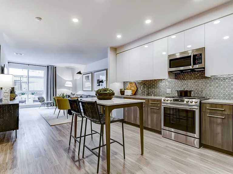 2270 W El Camino Real — Photo 1